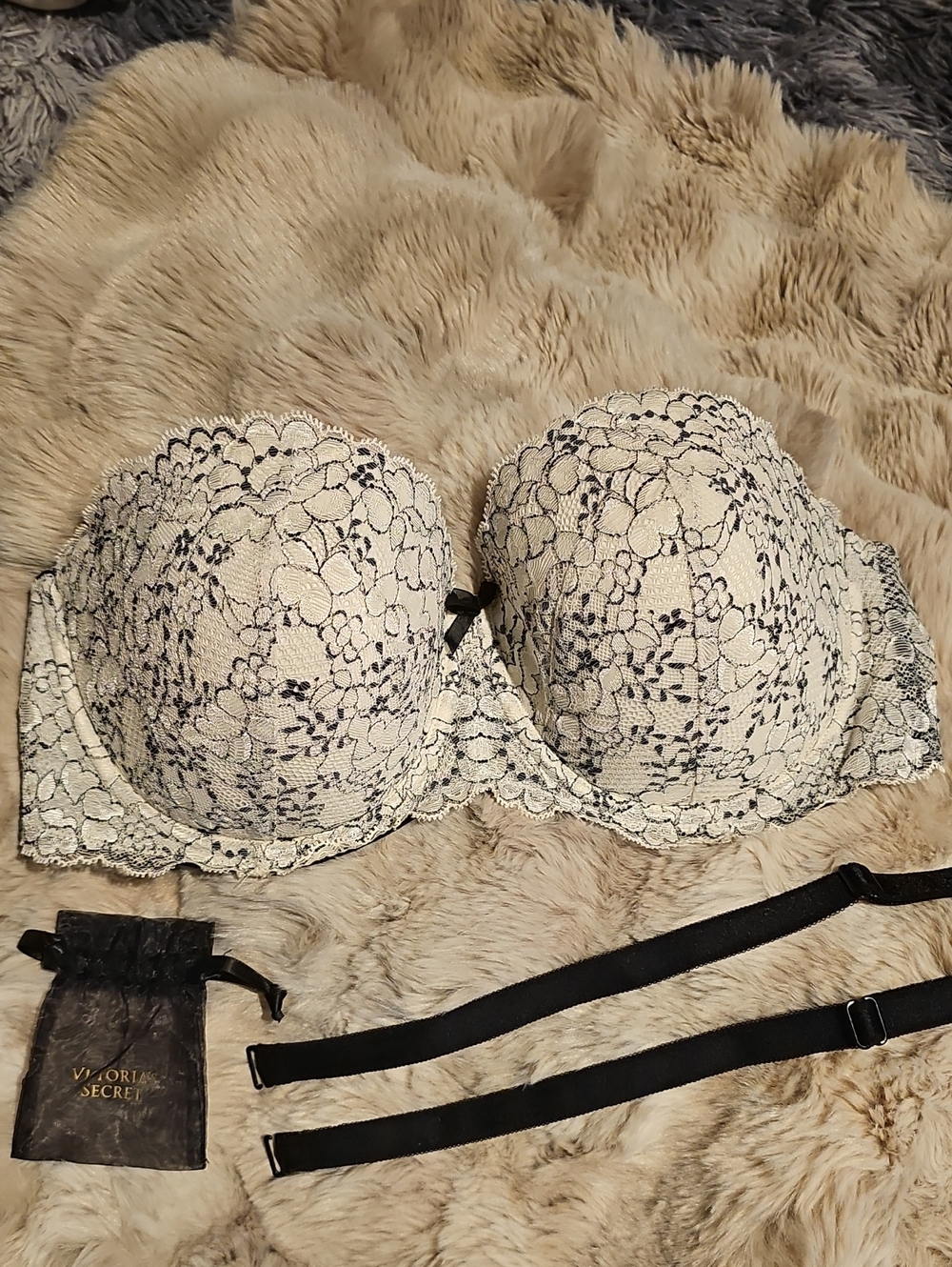 Victoria's Secret Ivory Lace Strapless Bandeau with Black Accents
